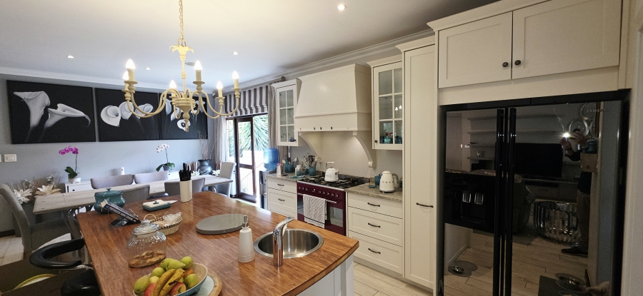 To Let 3 Bedroom Property for Rent in Modderfontein Gauteng