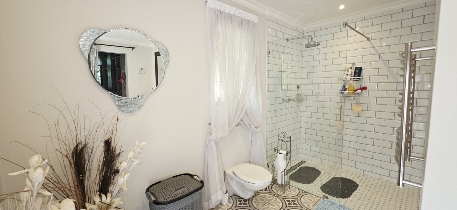 To Let 3 Bedroom Property for Rent in Modderfontein Gauteng