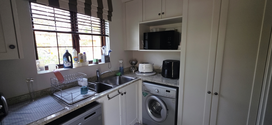 To Let 3 Bedroom Property for Rent in Modderfontein Gauteng