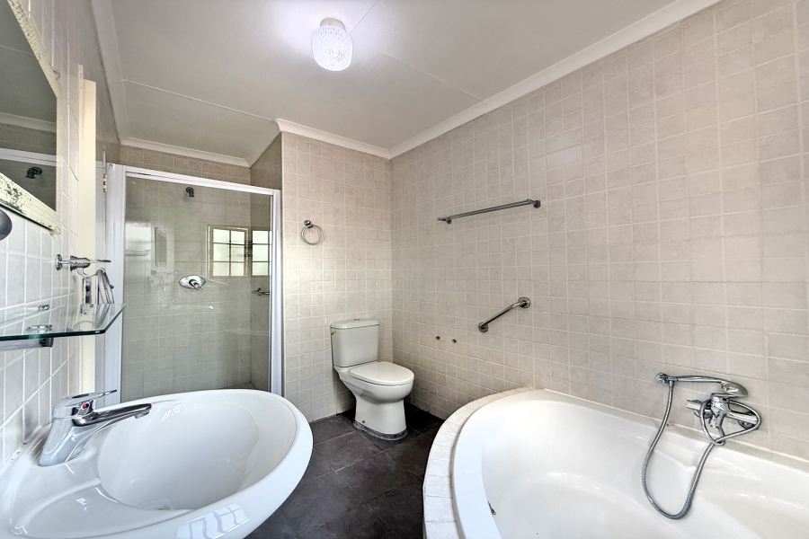 3 Bedroom Property for Sale in Kyalami Hills Gauteng
