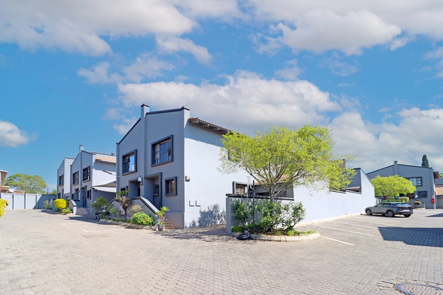3 Bedroom Property for Sale in Glenhazel Gauteng