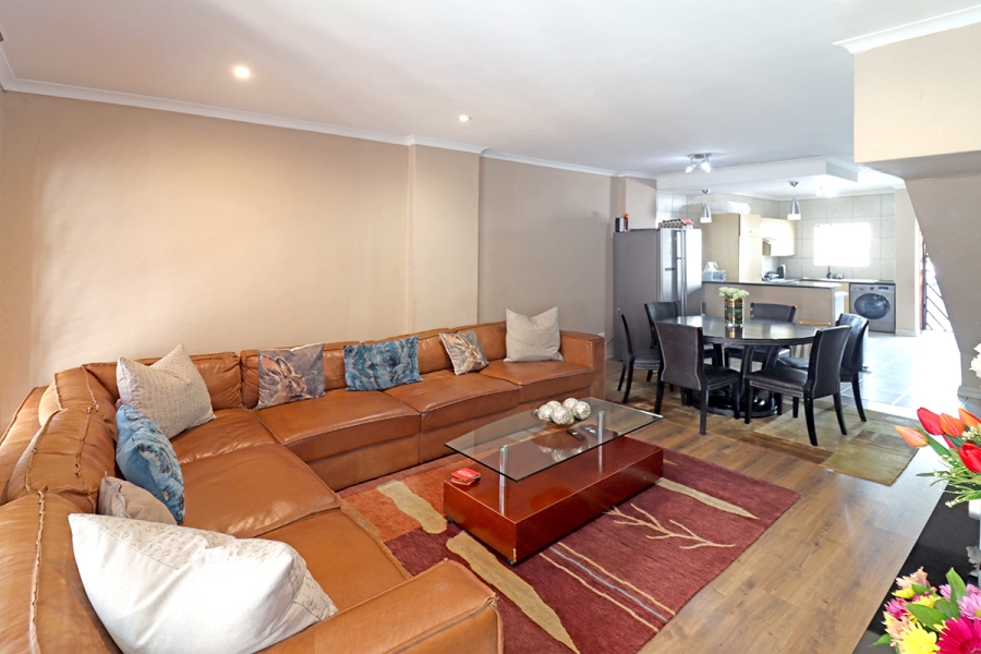 3 Bedroom Property for Sale in Glenhazel Gauteng