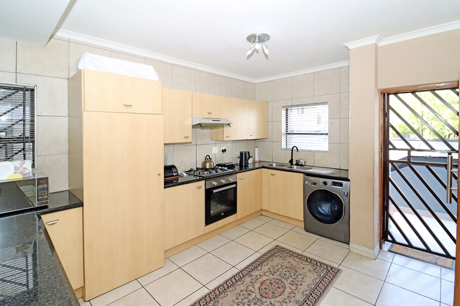 3 Bedroom Property for Sale in Glenhazel Gauteng