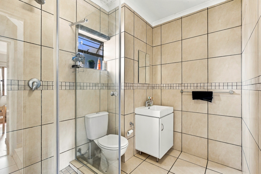 2 Bedroom Property for Sale in Barbeque Downs Gauteng