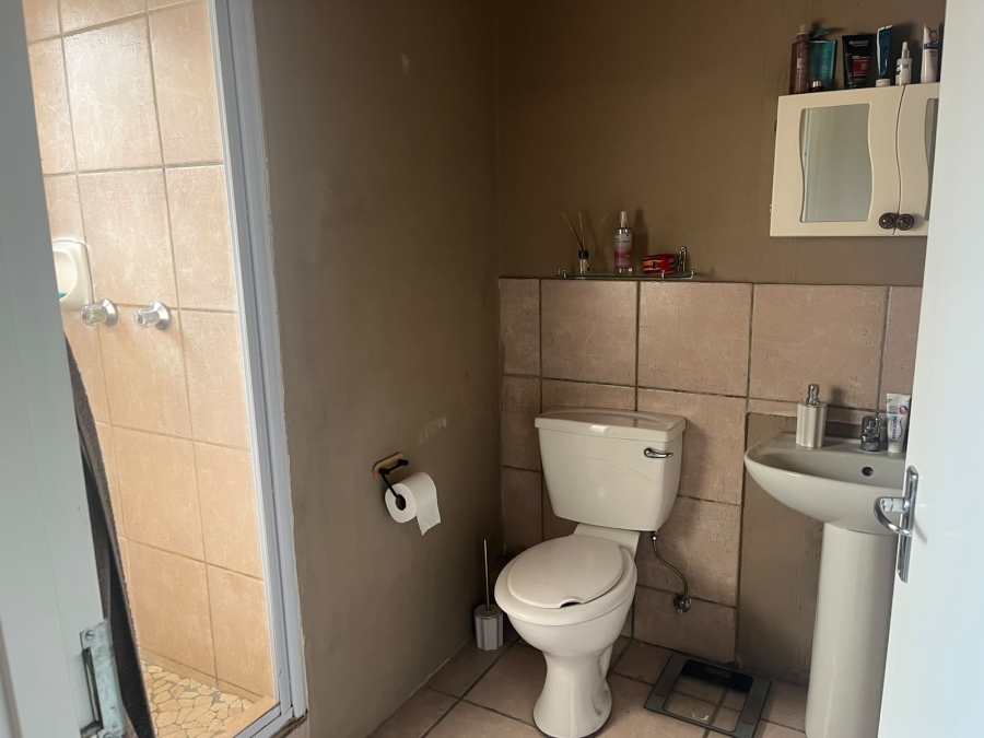 To Let 1 Bedroom Property for Rent in Paulshof Gauteng