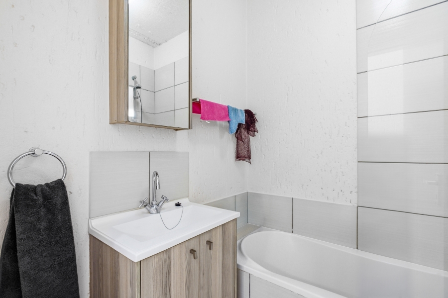 2 Bedroom Property for Sale in Paulshof Gauteng