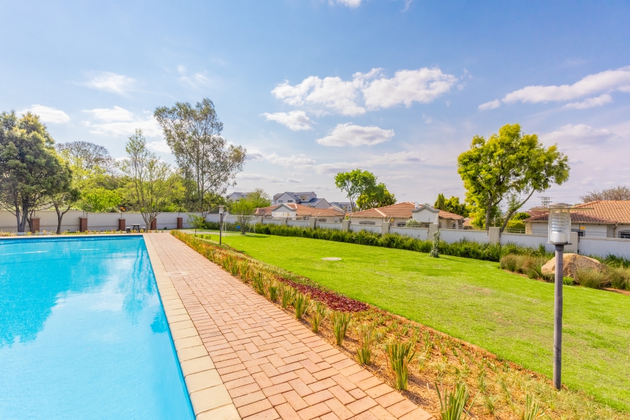 2 Bedroom Property for Sale in Paulshof Gauteng