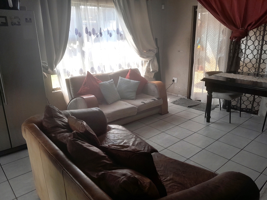 To Let 3 Bedroom Property for Rent in Alveda Park Gauteng
