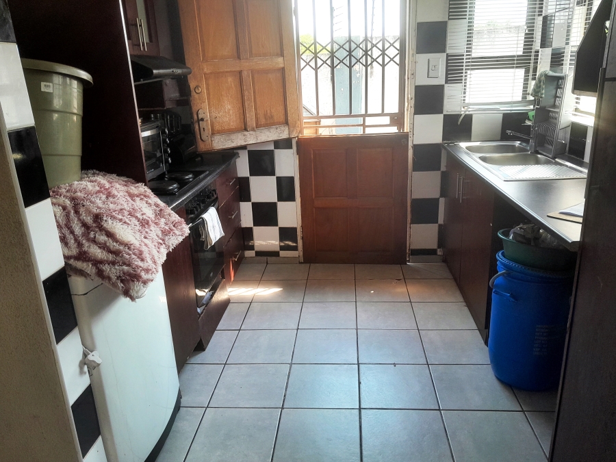 To Let 3 Bedroom Property for Rent in Alveda Park Gauteng
