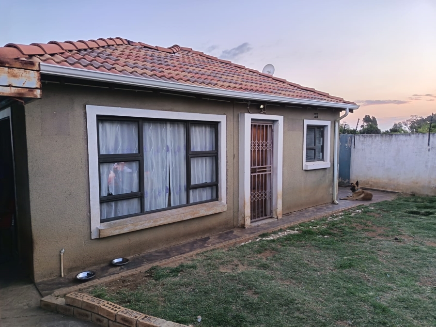 To Let 3 Bedroom Property for Rent in Alveda Park Gauteng