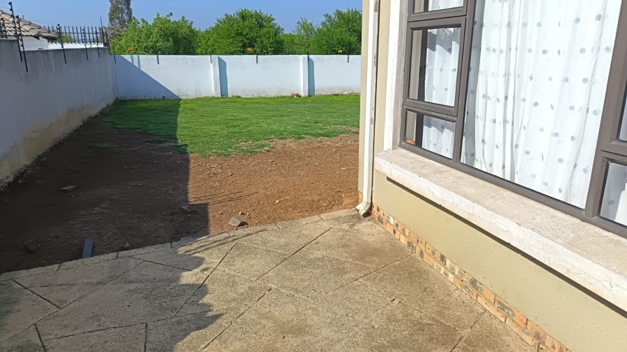 To Let 3 Bedroom Property for Rent in Alveda Park Gauteng