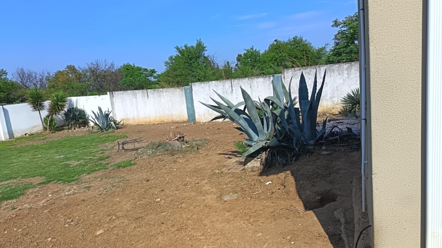 To Let 3 Bedroom Property for Rent in Alveda Park Gauteng