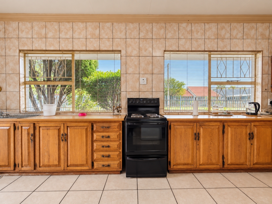 4 Bedroom Property for Sale in Risiville Gauteng