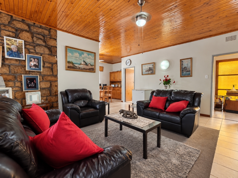 4 Bedroom Property for Sale in Risiville Gauteng