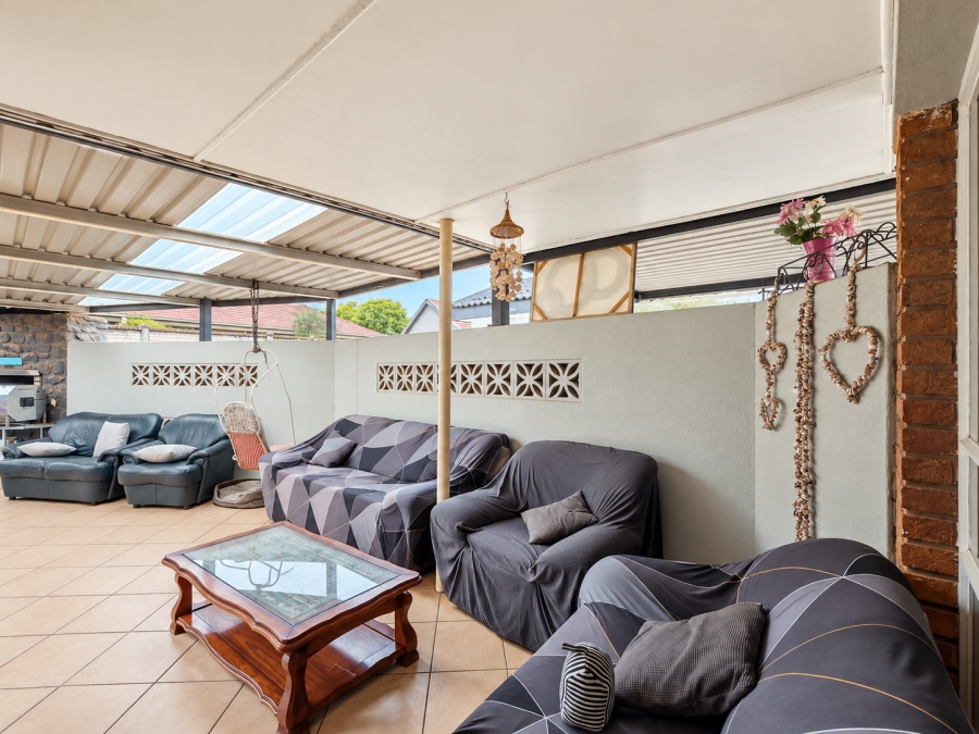 4 Bedroom Property for Sale in Risiville Gauteng