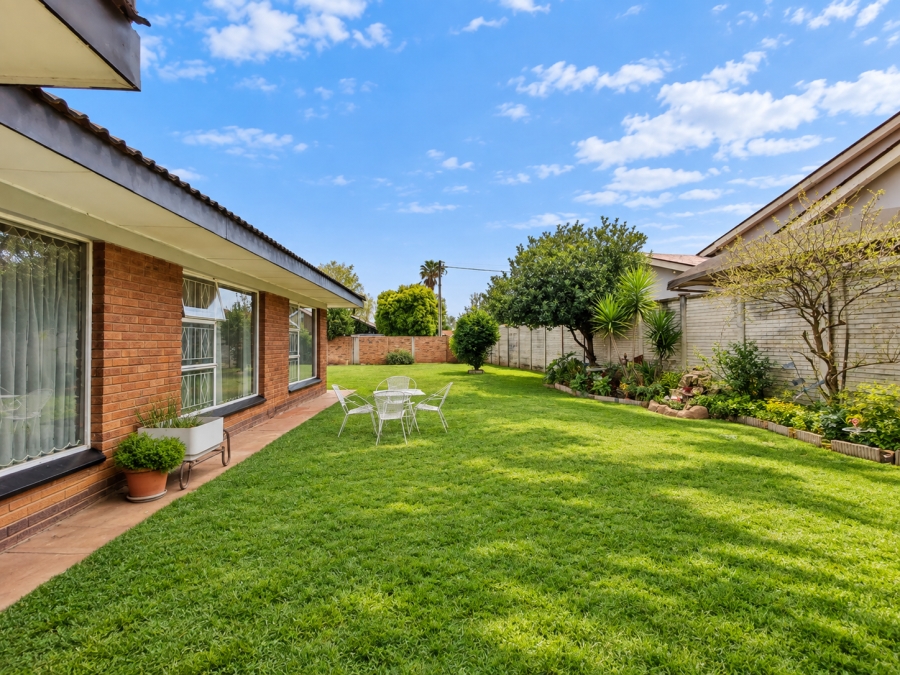4 Bedroom Property for Sale in Risiville Gauteng