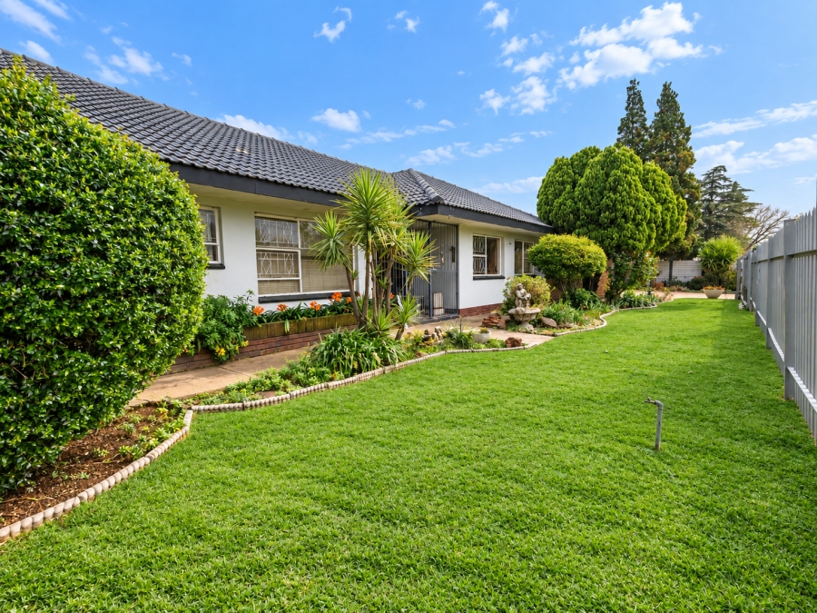 4 Bedroom Property for Sale in Risiville Gauteng