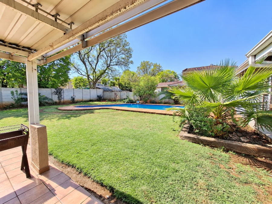 6 Bedroom Property for Sale in Vanderbijlpark SE 2 Gauteng