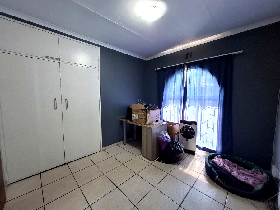 6 Bedroom Property for Sale in Vanderbijlpark SE 2 Gauteng