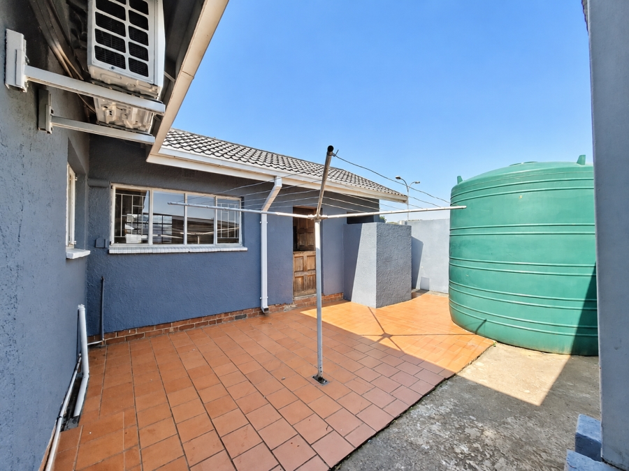 6 Bedroom Property for Sale in Vanderbijlpark SE 2 Gauteng