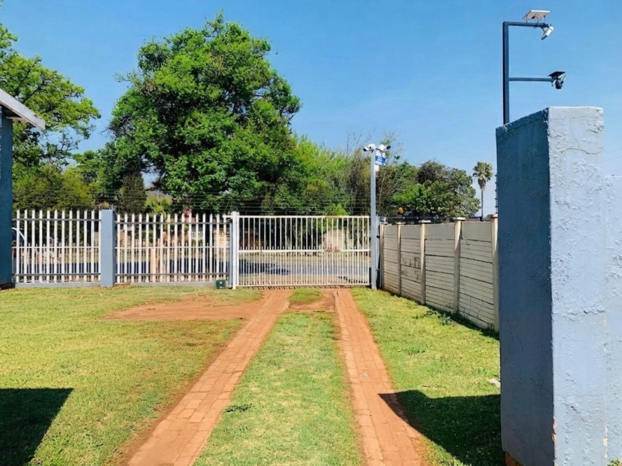 6 Bedroom Property for Sale in Vanderbijlpark SE 2 Gauteng