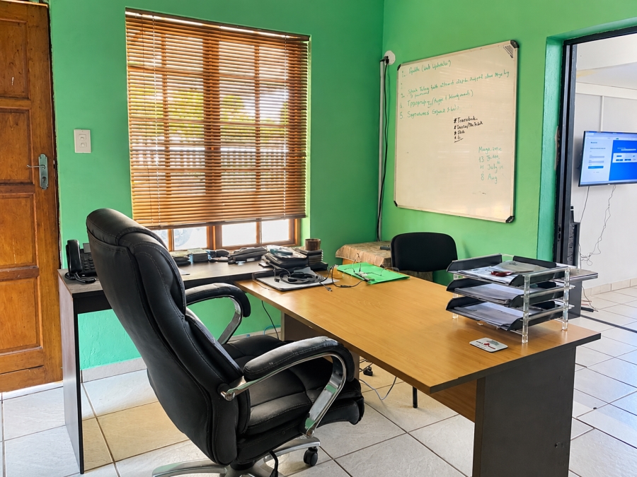 6 Bedroom Property for Sale in Vanderbijlpark SE 2 Gauteng