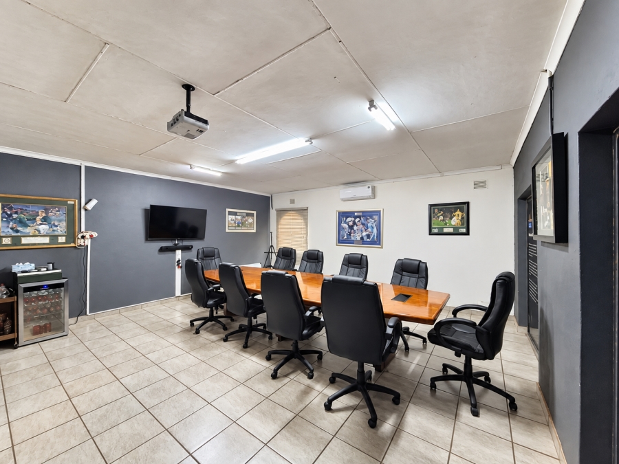 6 Bedroom Property for Sale in Vanderbijlpark SE 2 Gauteng