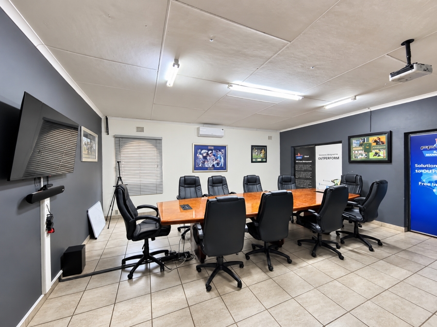 6 Bedroom Property for Sale in Vanderbijlpark SE 2 Gauteng