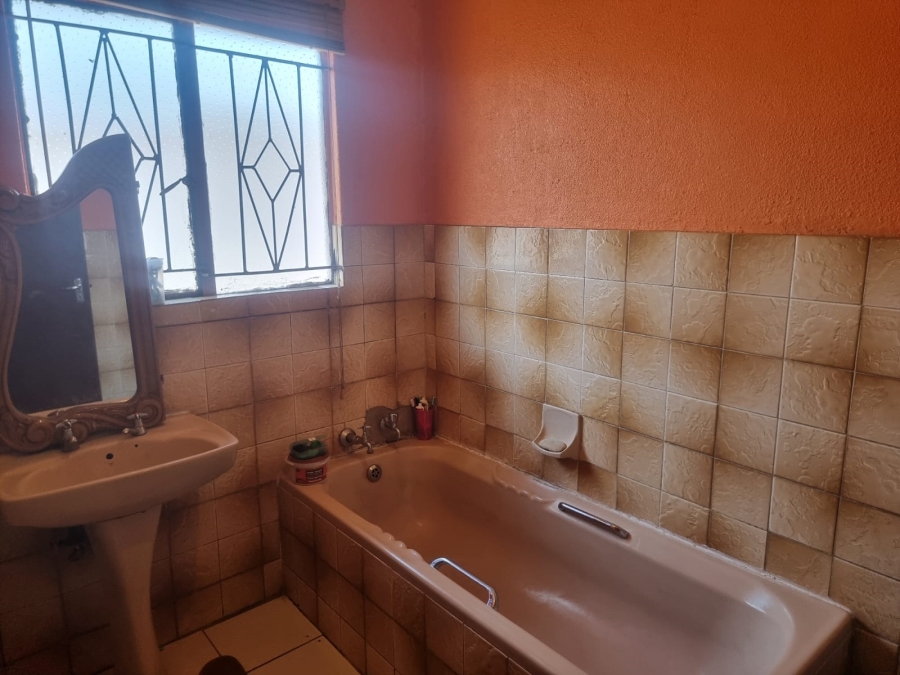 3 Bedroom Property for Sale in Sebokeng Zone 10 Gauteng