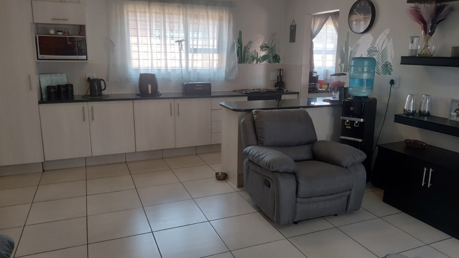 3 Bedroom Property for Sale in Denneoord Gauteng