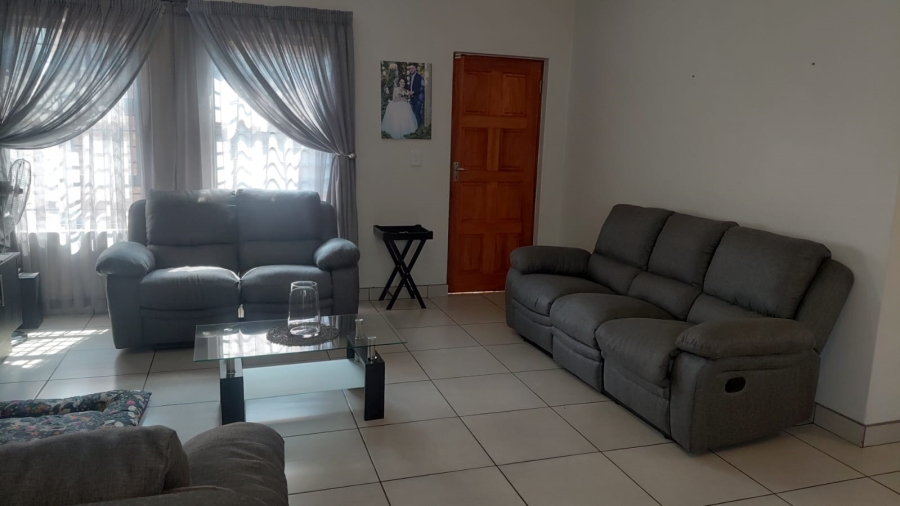 3 Bedroom Property for Sale in Denneoord Gauteng