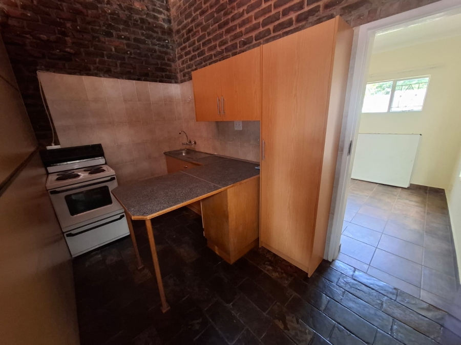 To Let 1 Bedroom Property for Rent in Sinoville Gauteng