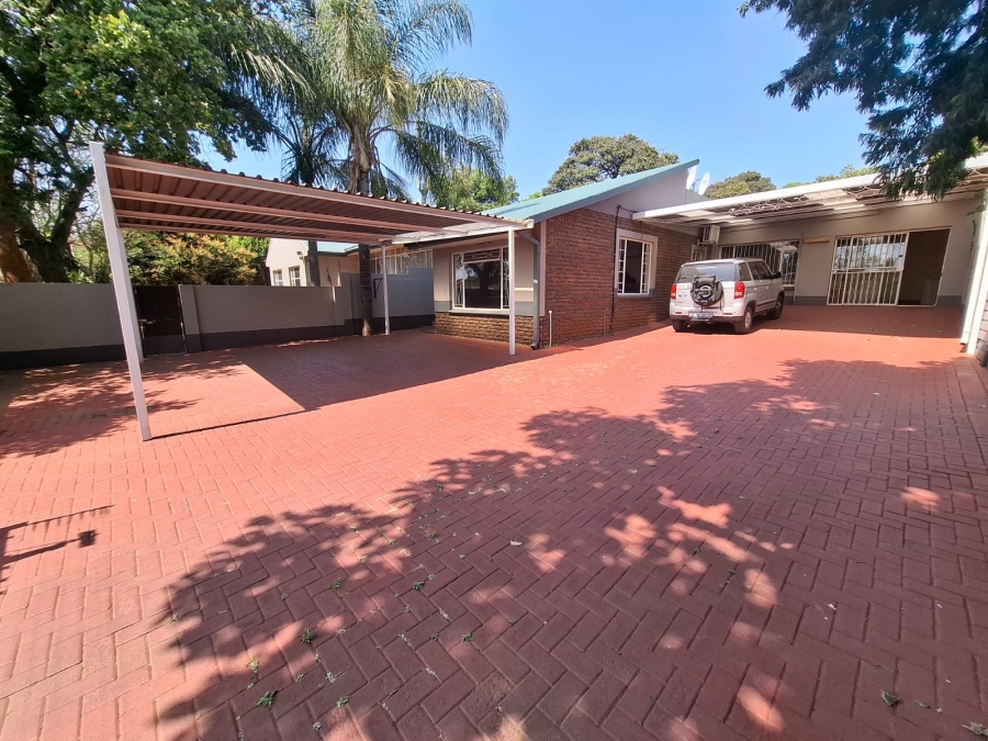 To Let 1 Bedroom Property for Rent in Sinoville Gauteng