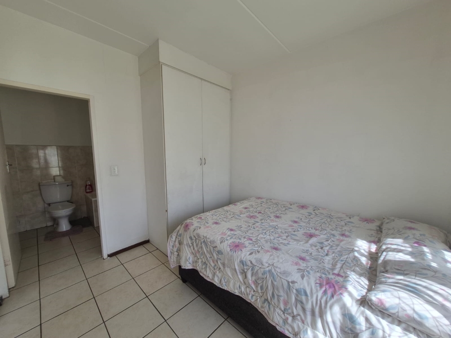 1 Bedroom Property for Sale in Parkrand Gauteng