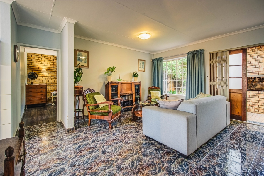 3 Bedroom Property for Sale in Glen Marais Gauteng
