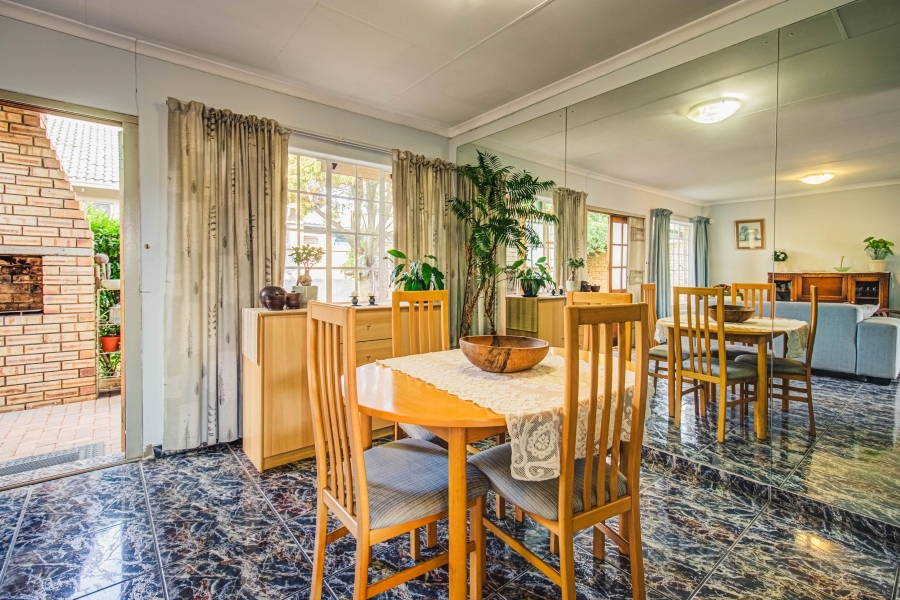 3 Bedroom Property for Sale in Glen Marais Gauteng