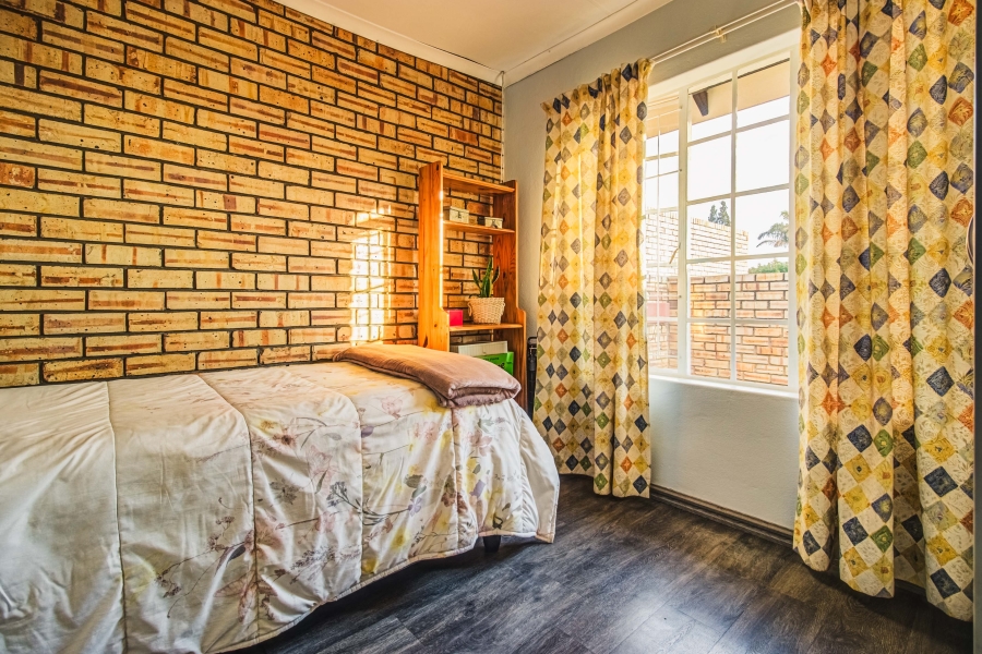 3 Bedroom Property for Sale in Glen Marais Gauteng