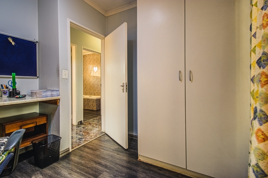 3 Bedroom Property for Sale in Glen Marais Gauteng