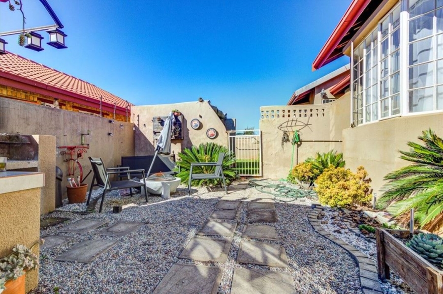 2 Bedroom Property for Sale in Norkem Park Gauteng
