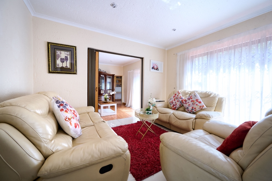 4 Bedroom Property for Sale in Halfway Gardens Gauteng