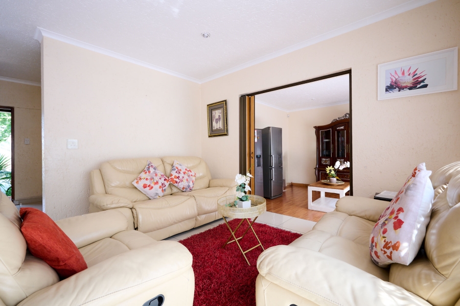 4 Bedroom Property for Sale in Halfway Gardens Gauteng