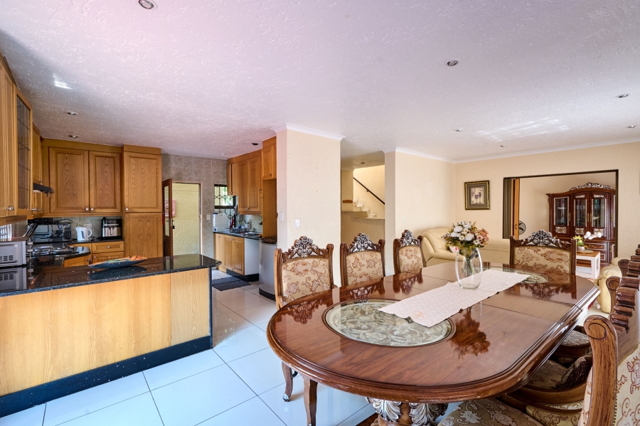 4 Bedroom Property for Sale in Halfway Gardens Gauteng