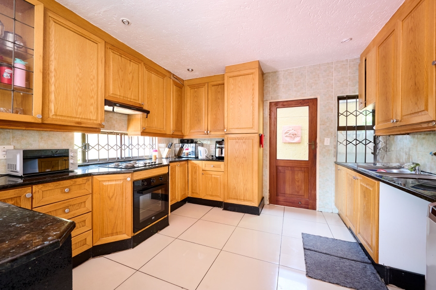 4 Bedroom Property for Sale in Halfway Gardens Gauteng