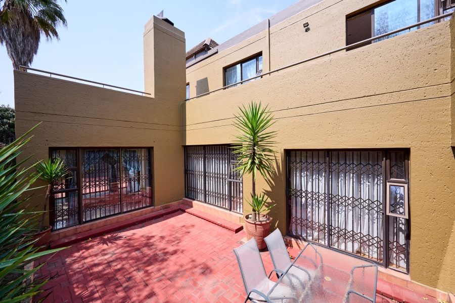 4 Bedroom Property for Sale in Halfway Gardens Gauteng