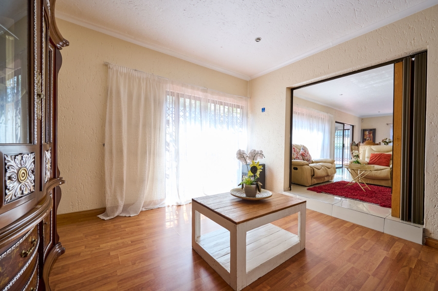 4 Bedroom Property for Sale in Halfway Gardens Gauteng