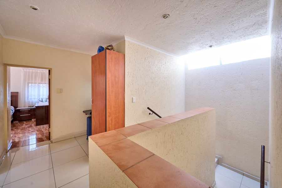 4 Bedroom Property for Sale in Halfway Gardens Gauteng