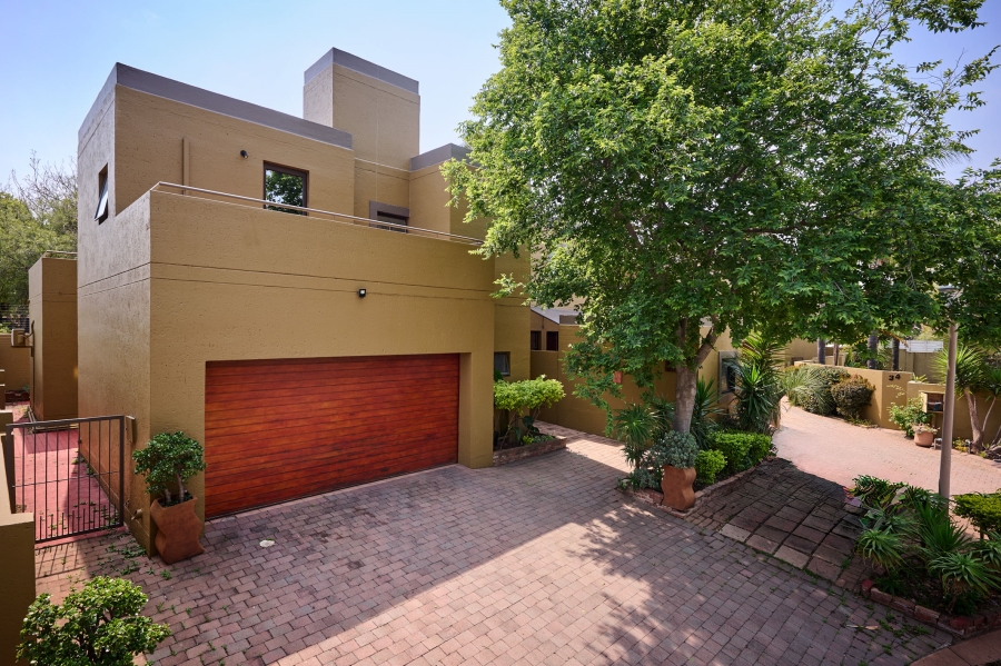 4 Bedroom Property for Sale in Halfway Gardens Gauteng