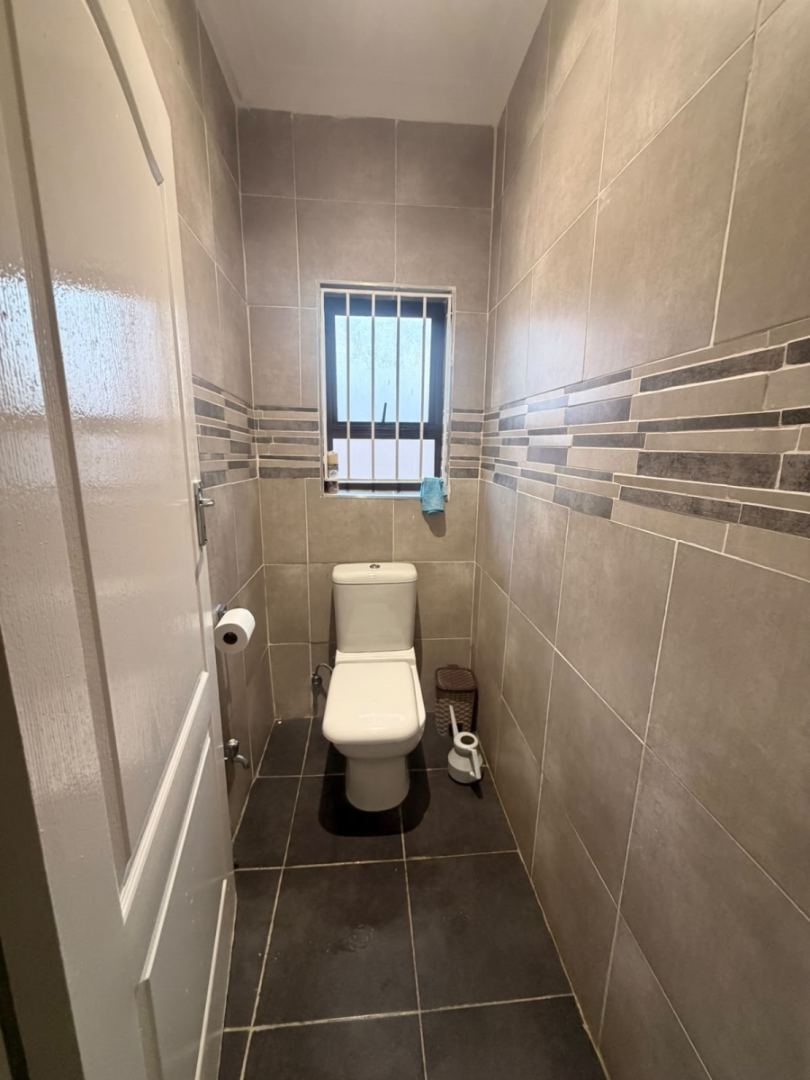 3 Bedroom Property for Sale in Erasmia Gauteng