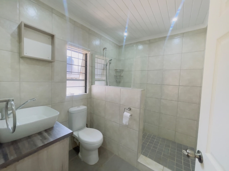 To Let 2 Bedroom Property for Rent in Lyttelton Manor Gauteng