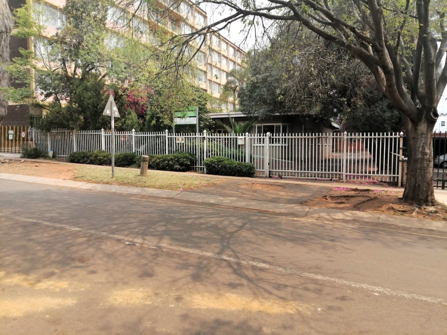 3 Bedroom Property for Sale in Sunnyside Gauteng